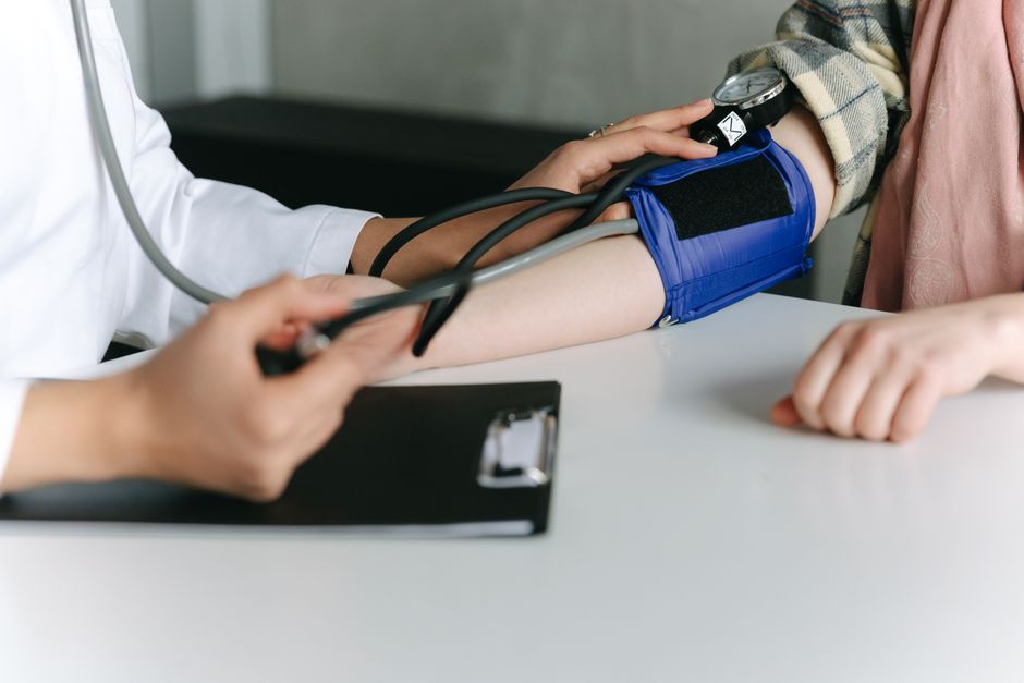Blood pressure monitor used to track hypertension improvement